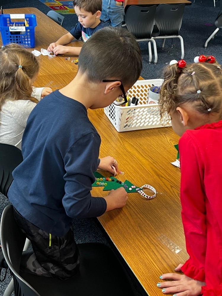 Mrs. Pyle’s class took some time out this morning to work on ornaments for the residents at Vintage Park in Hiawatha. Her students worked very hard and were very excited to make something to brighten the residents Christmas!