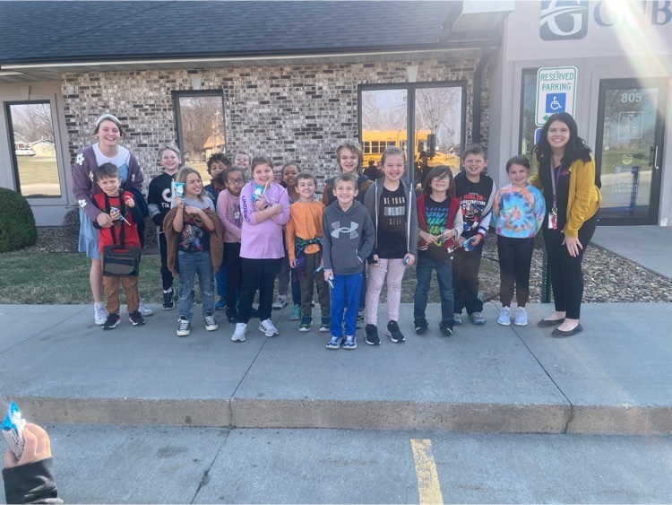 Thank you GNBank for hosting our second grade! We had fun learning more about money! #HESRedHawks #RedHawkReady