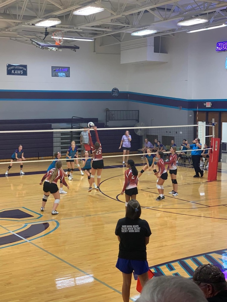 HMS football, volleyball, & cross country athletes in action at Nemaha Central today! Red Hawk Strong! 🔴🔵 #HMSRedHawks #USD415 #RedHawkReady #Hiawathaks #HiawathaKansas #VisitHiawatha 🔴🔵